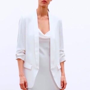 Zara Women’s Tailored Blazer